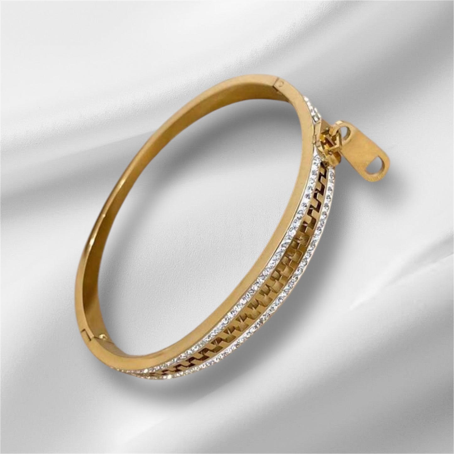 Bracelet Fermeture strass Gina, acier inoxydable doré.