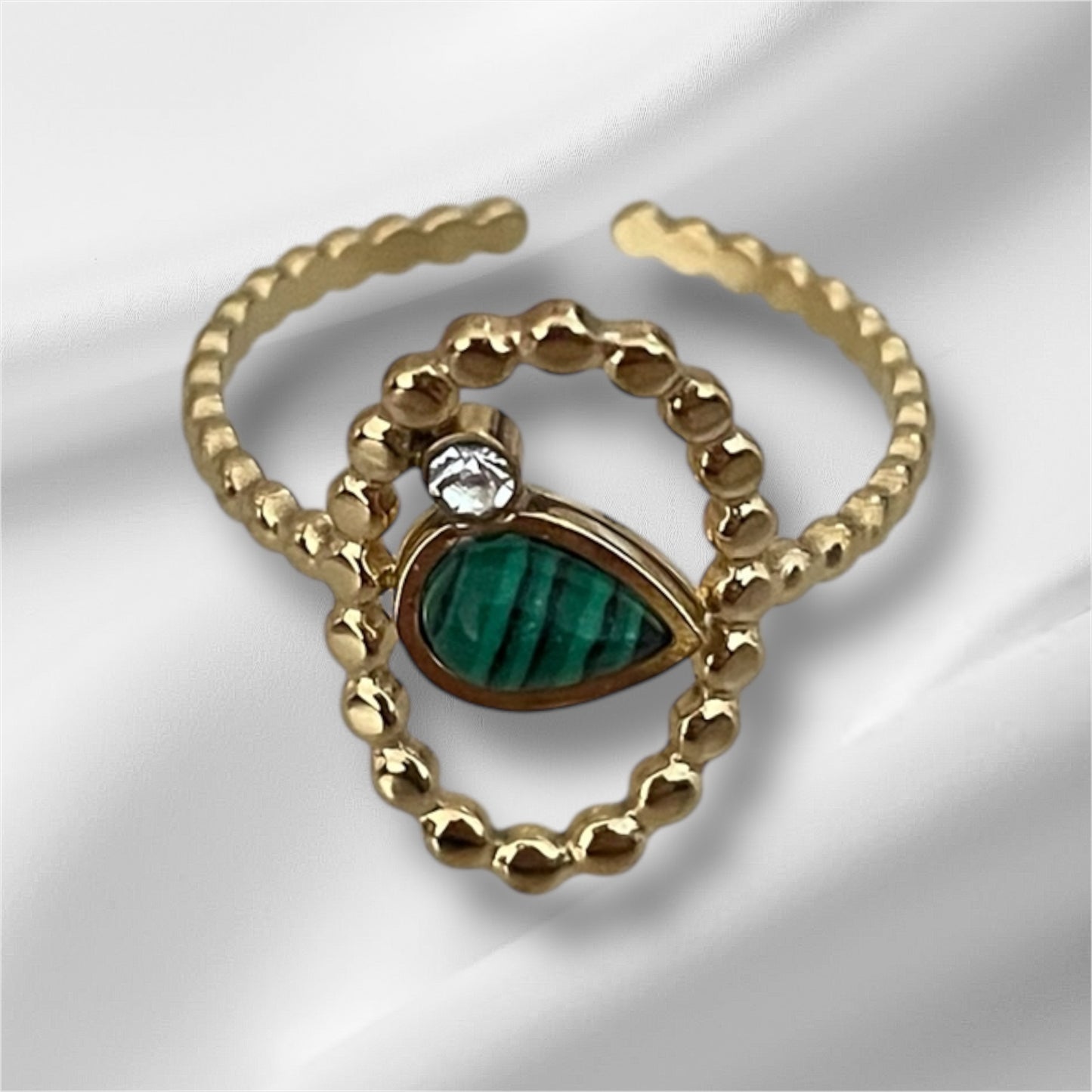 Bague Lyly goutte verte strass, acier inoxydable doré.