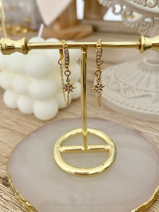 Boucles d'oreilles Ness, créoles étoile strass , acier inoxydable doré.