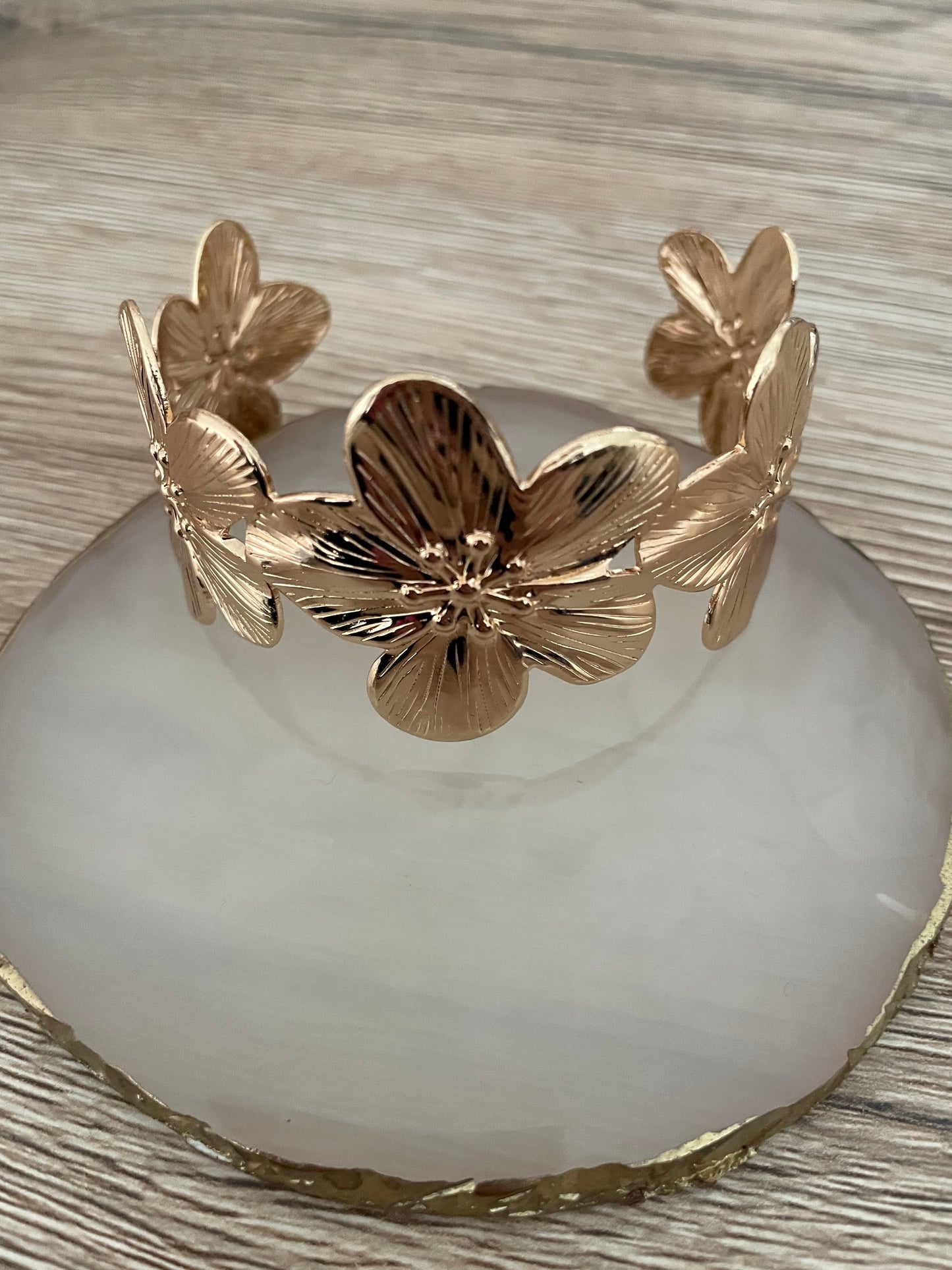 Bracelet/Jonc Fleuria fleurs, acier inoxydable doré.