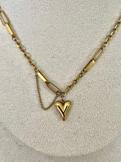 Collier Valentine, cœur chaînette et chaîne gourmette en acier inoxydable doré.