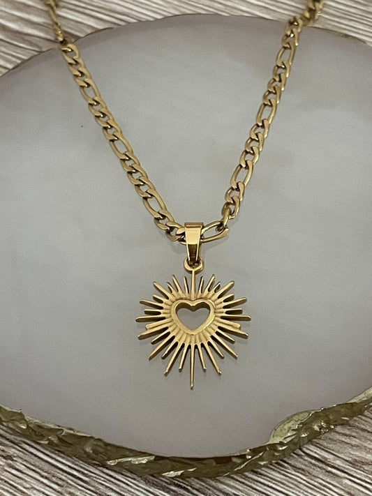 Collier Caroline cœur soleil, chaîne gourmette en acier inoxydable doré.