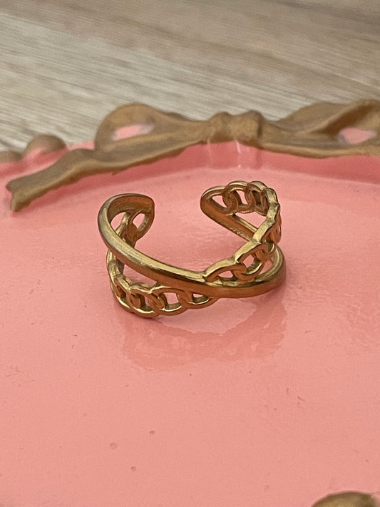 Bague Noura, texture chaine, acier inoxydable doré.